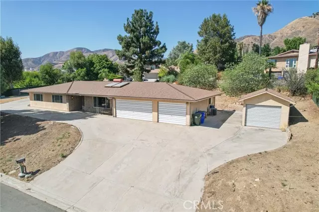 6683 Orangewood Road, Highland, CA 92346