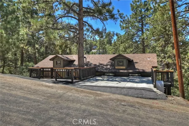 Big Bear City, CA 92314,574 Villa Grove