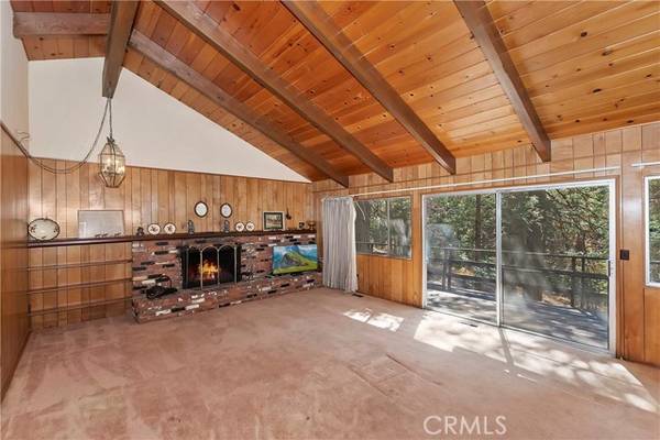 920 Berne Drive, Crestline, CA 92325