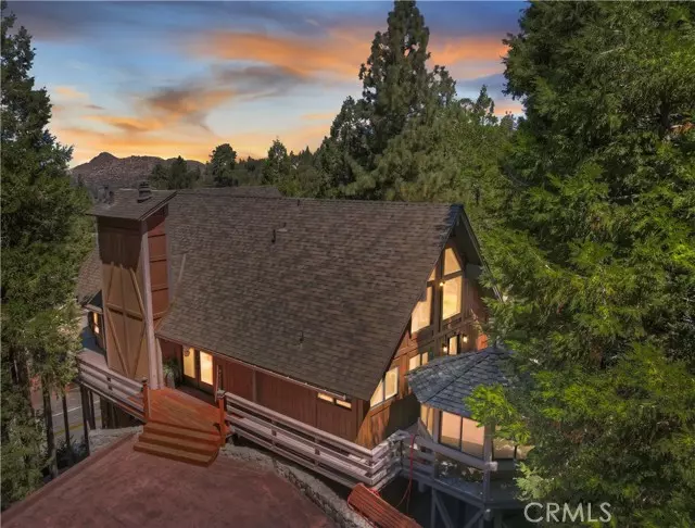 825 Grass Valley Road, Lake Arrowhead, CA 92352