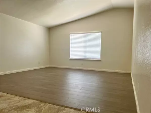 Palmdale, CA 93550,3025 E Avenue #1