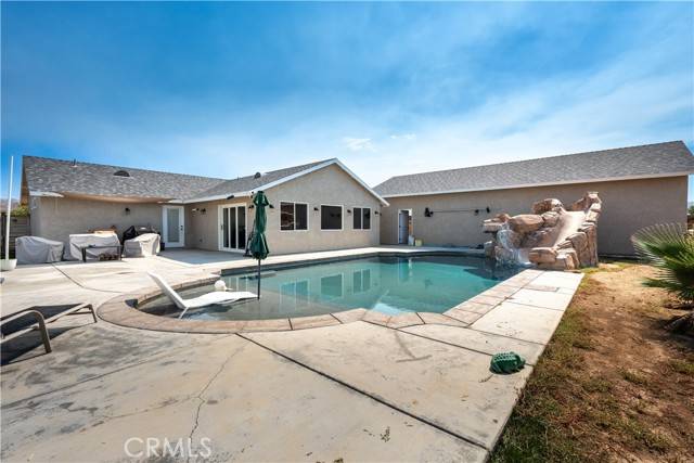 13286 Topock Road, Apple Valley, CA 92308