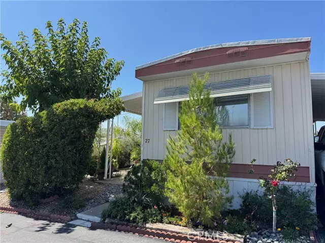 721 N Sunset #27, Banning, CA 92220