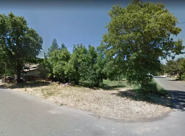 521 10th, Lakeport, CA 95453