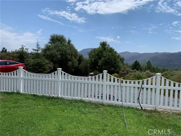 42360 Lulang Lane Lane, Ahwahnee, CA 93601