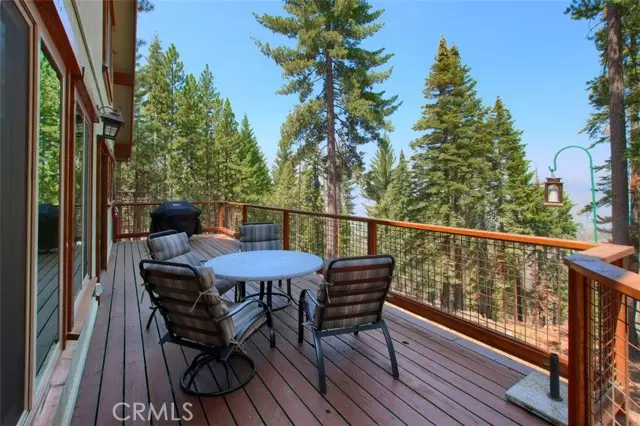 7299 Yosemite Park Way, Yosemite, CA 95389