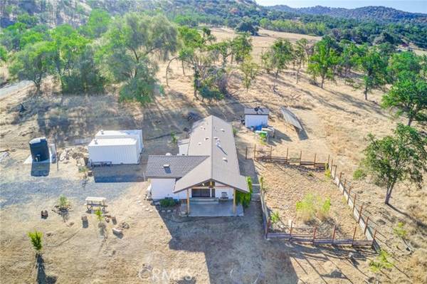 35647 Ruth Hill Road, Squaw Valley, CA 93675