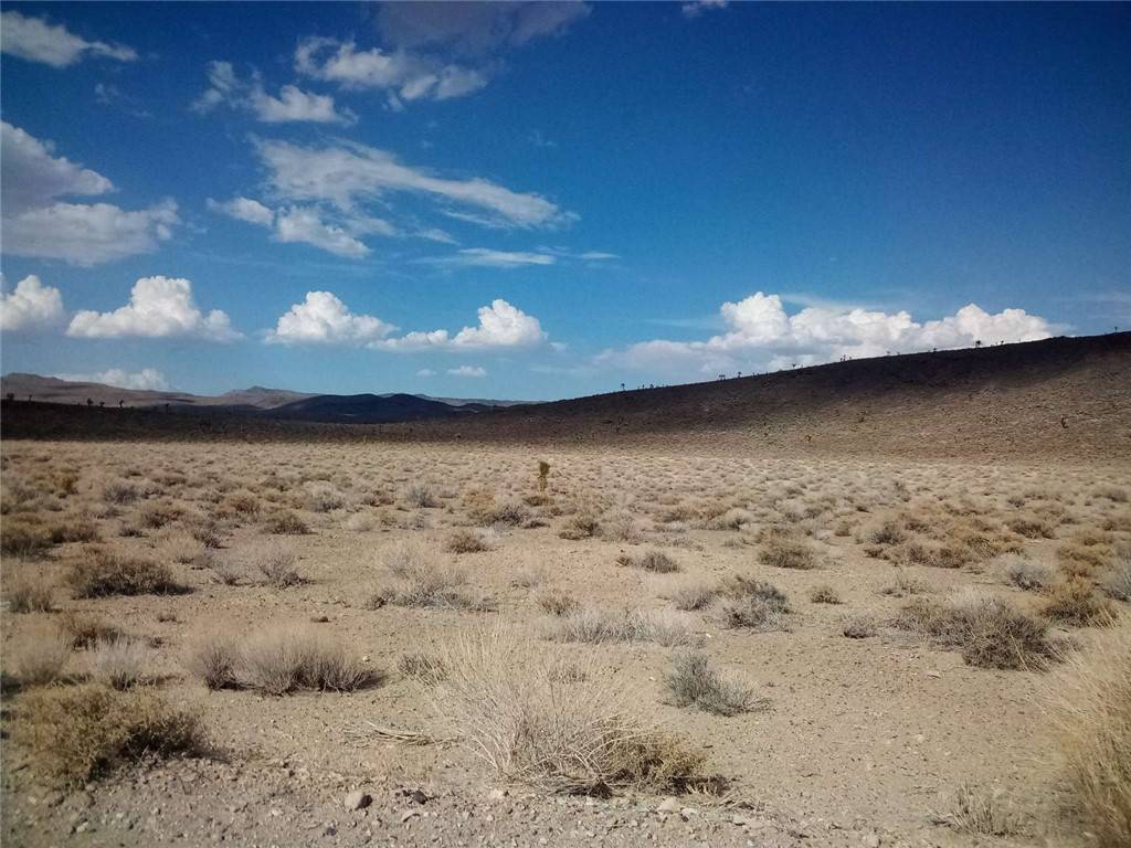 Outside Area (inside Ca), CA 93526,0 S Warm Spring