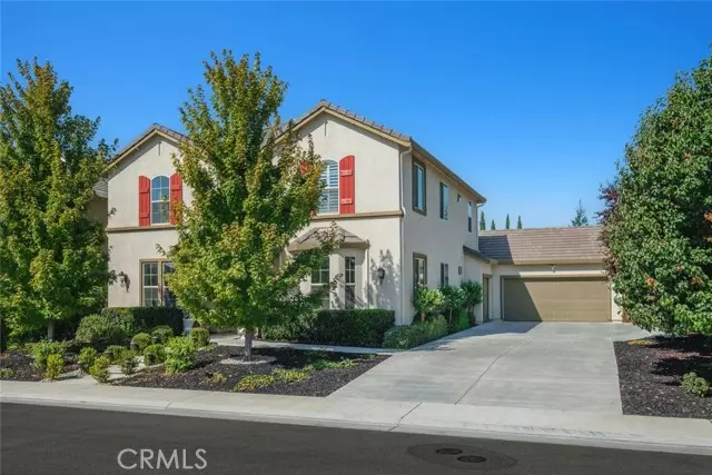 2868 Graybark Avenue, Clovis, CA 93619