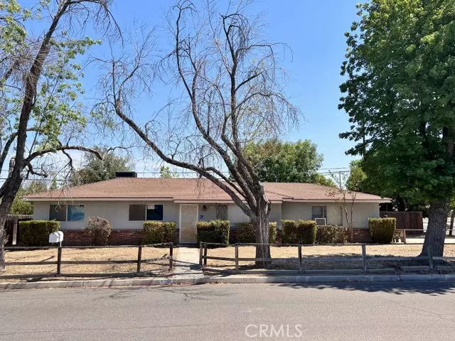 5731 E Bernadine Drive, Clovis, CA 93727