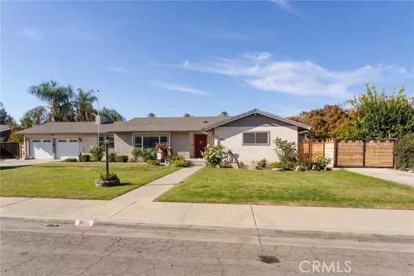 1253 N Riverview Avenue, Reedley, CA 93654