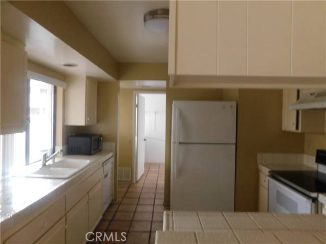 8032 Camino Tranquilo, San Diego, CA 92122