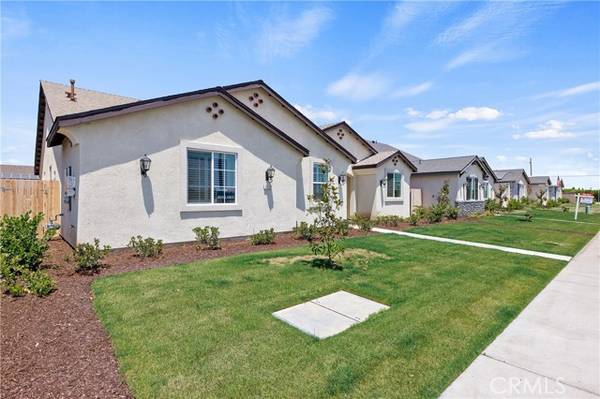 2439 Ave 369, Kingsburg, CA 93631