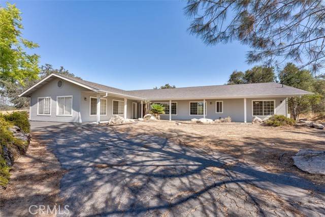 43071 Running Deer Drive, Coarsegold, CA 93614