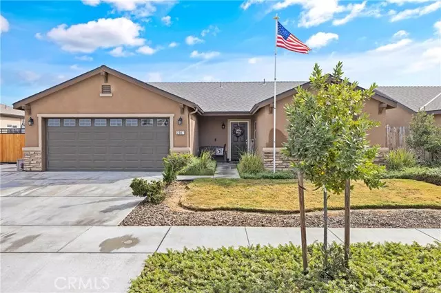 2307 Madeline Drive, Hanford, CA 93230