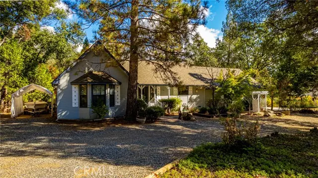 51192 Bon Veu Dr, Oakhurst, CA 93644