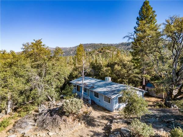 4894 Whitmore Drive, Mariposa, CA 95338