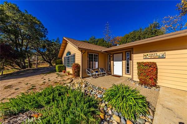 44707 Windsong Way, Ahwahnee, CA 93601