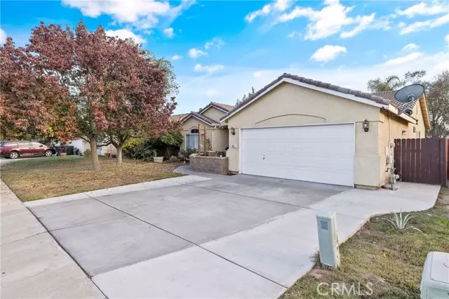 1061 W Willow, Hanford, CA 93230