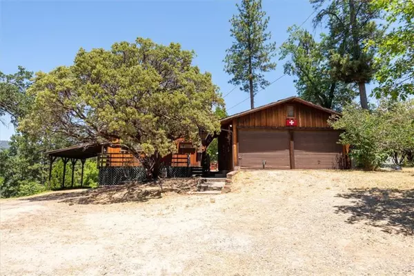 43041 Country Club Drive, Oakhurst, CA 93644