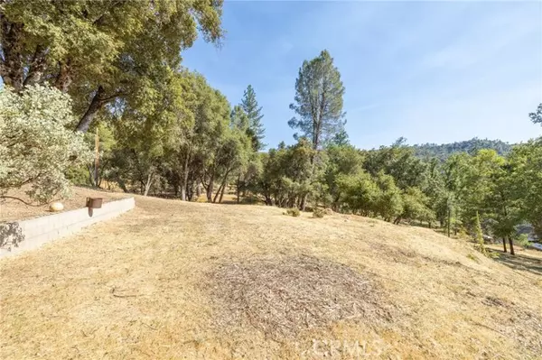 Oakhurst, CA 93644,42184 Oak Lane