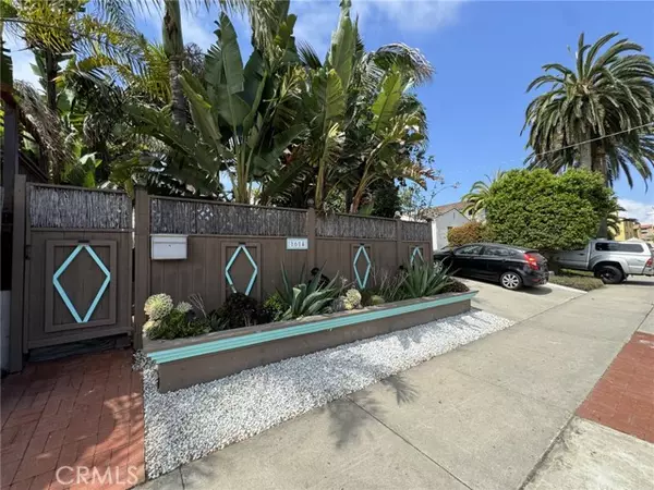 1614 Emerald Street, San Diego, CA 92109