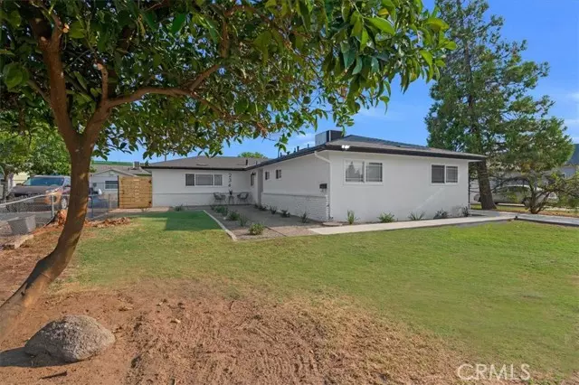 234 5th Street, Clovis, CA 93612