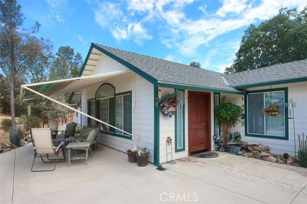 43381 Running Deer Drive, Coarsegold, CA 93614