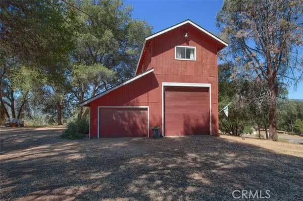 39406 John West Road, Oakhurst, CA 93644