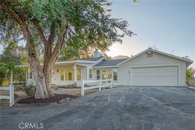 49281 Deerview Lane, Oakhurst, CA 93644