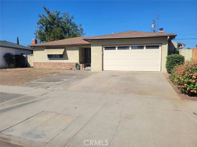 4631 N 7th Street, Fresno, CA 93726