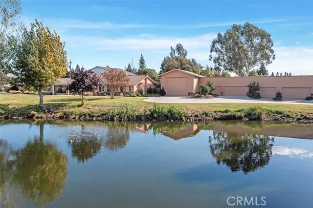 8117 N Fowler Avenue, Clovis, CA 93619