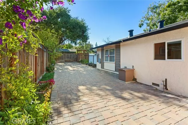 3135 Alameda De Las Pulgas, Menlo Park, CA 94025