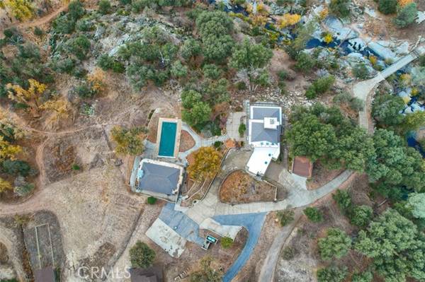 49868 River Falls Way, Oakhurst, CA 93644