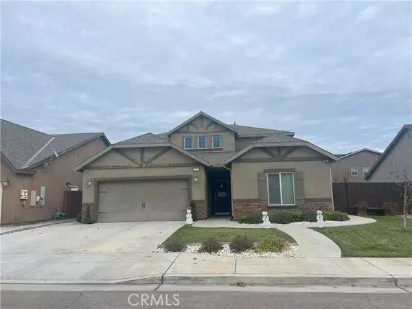 2207 Junipero Avenue, Clovis, CA 93619