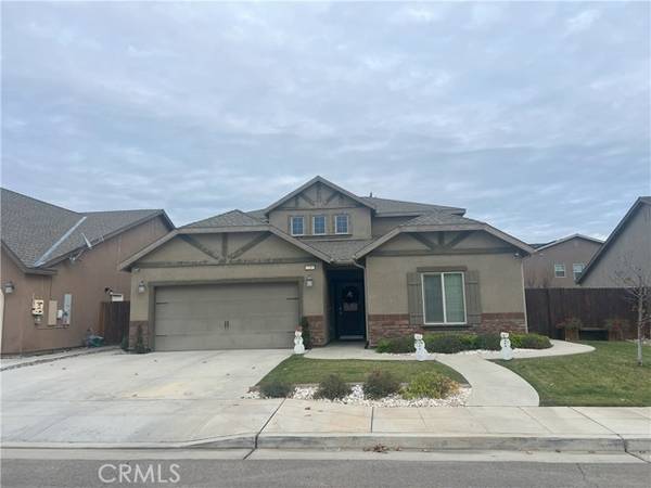 2207 Junipero Avenue, Clovis, CA 93619