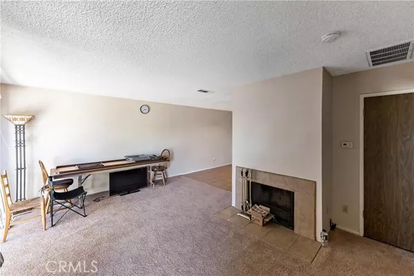 Fresno, CA 93722,4504 N Valentine Avenue #141