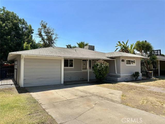 1950 E Simpson Avenue, Fresno, CA 93703