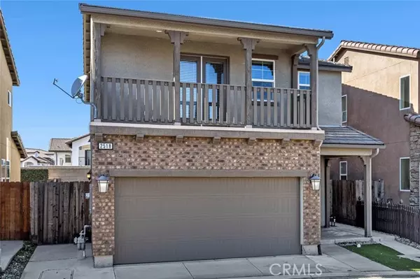 2518 Mustang Drive, Clovis, CA 93612