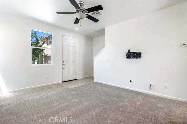 Clovis, CA 93619,1587 N Strada Way