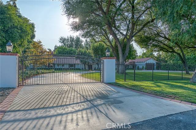Fresno, CA 93711,6695 N Van Ness Boulevard