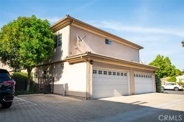 Valley Village, CA 91607,11808 Riverside Drive #9