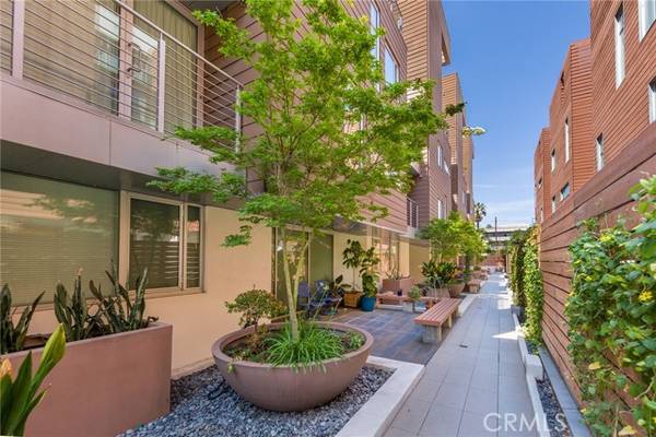 153 S Hudson Avenue #103, Pasadena, CA 91101