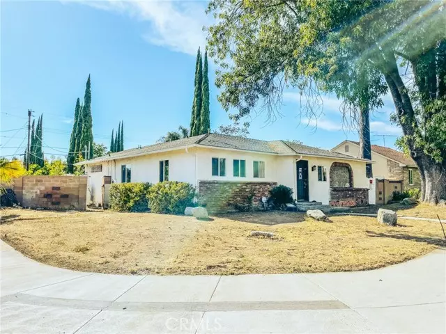 7005 Louise Avenue, Lake Balboa, CA 91406