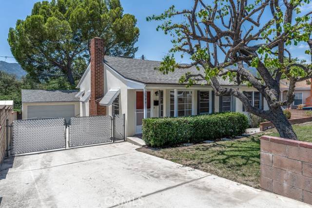 2644 Mayfield Avenue, La Crescenta, CA 91214