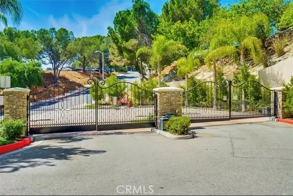 Granada Hills, CA 91344,15609 Odyssey Drive #18