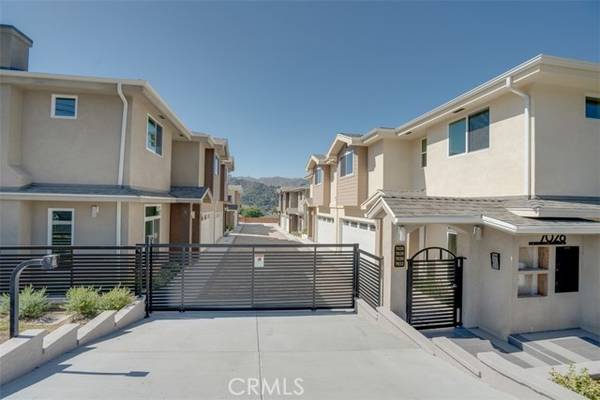 7030 Valmont Street #B, Tujunga, CA 91042