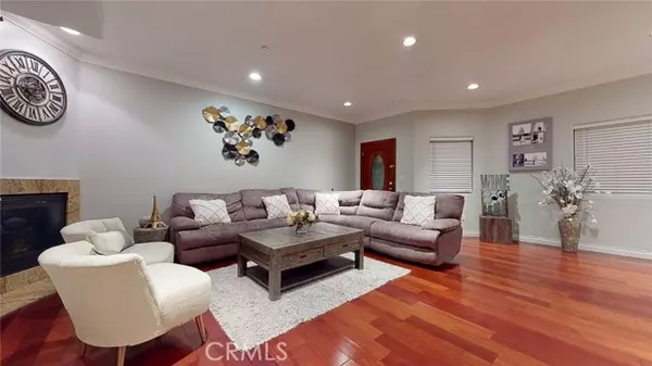 10160 Fernglen Avenue #2, Tujunga, CA 91042