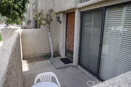 Burbank, CA 91506,984 W Riverside Drive #4