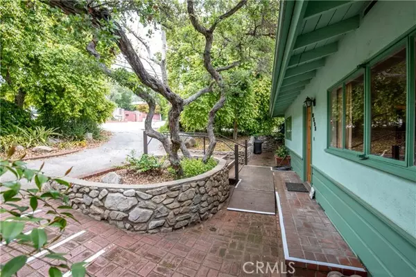 La Crescenta, CA 91214,2532 Rockdell Street